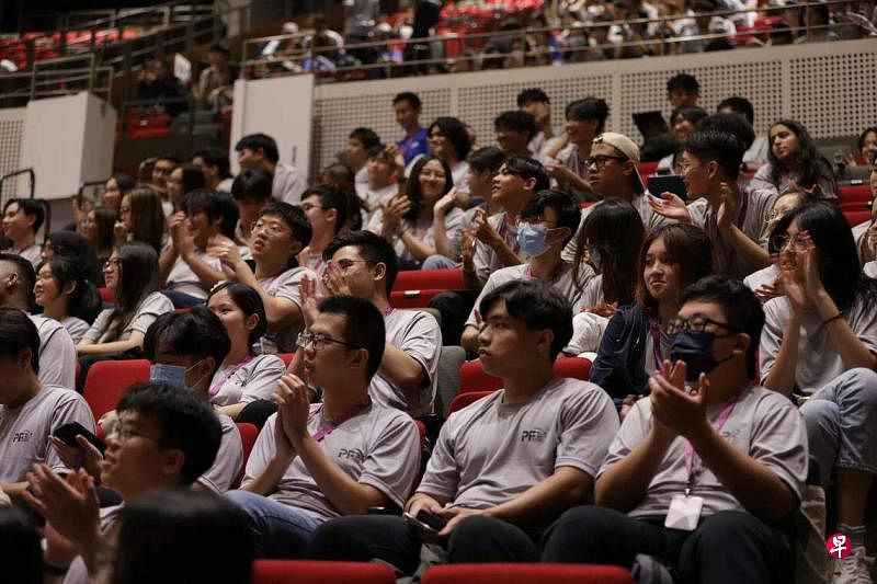 本届论坛由淡马锡理工学院举办，500名来自五所理工院的学生齐聚一堂，与政府部门和业界的代表探讨如何推动我国的可持续发展。（取自淡马锡理工学院脸书）